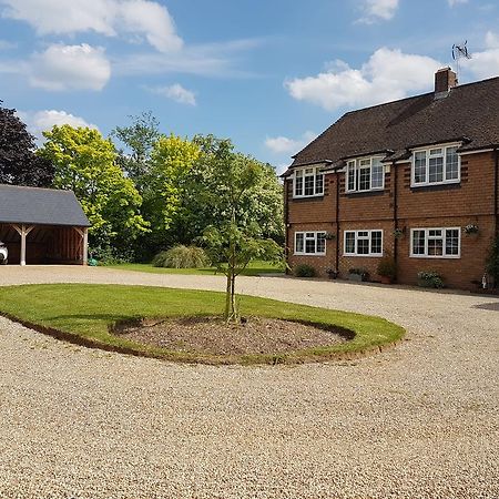 Latchmead Bed & Breakfast Stansted Mountfitchet Eksteriør billede