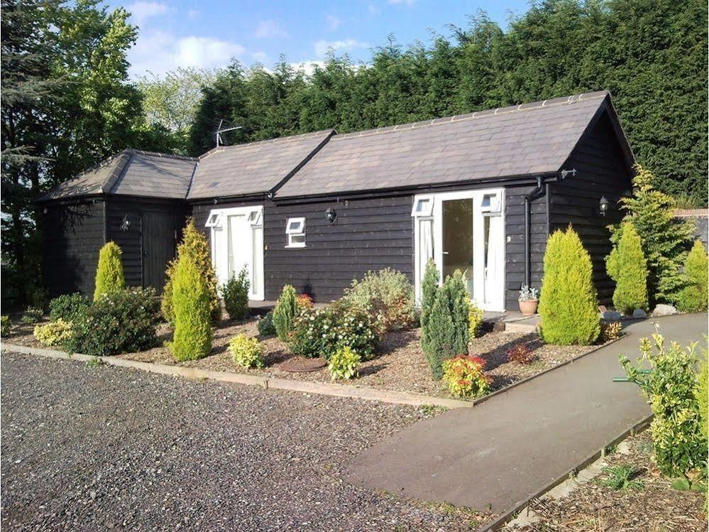 Latchmead Bed & Breakfast Stansted Mountfitchet Eksteriør billede
